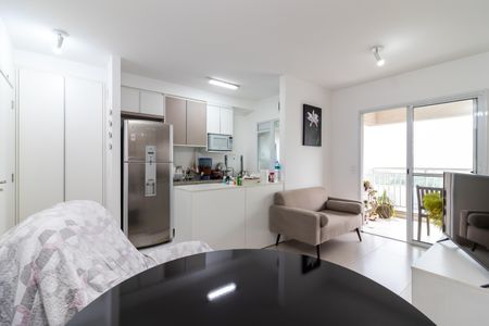 Apartamento à venda com 65m², 2 quartos e 1 vagaSala de Jantar
