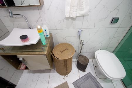 Banheiro da Suíte de casa à venda com 5 quartos, 930m² em Vila Panama, Contagem