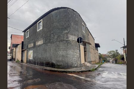 Casa para alugar com 930m², 5 quartos e 2 vagasFachada