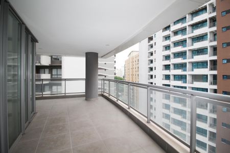 Apartamento à venda com 168m², 3 quartos e 3 vagasVaranda