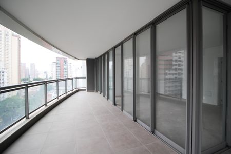 Apartamento à venda com 168m², 3 quartos e 3 vagasVaranda