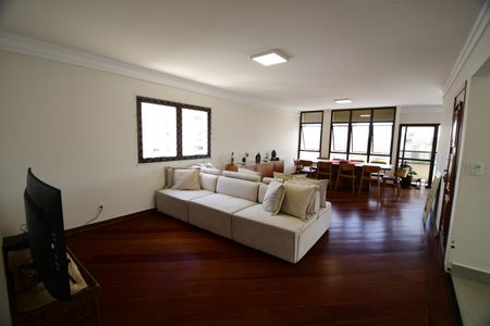Sala de apartamento à venda com 3 quartos, 240m² em Centro, Campinas