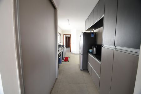 Apartamento à venda com 240m², 3 quartos e 2 vagasCozinha