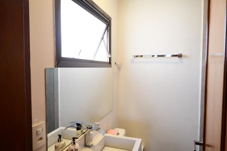 Apartamento à venda com 240m², 3 quartos e 2 vagasBanheiro Suíte