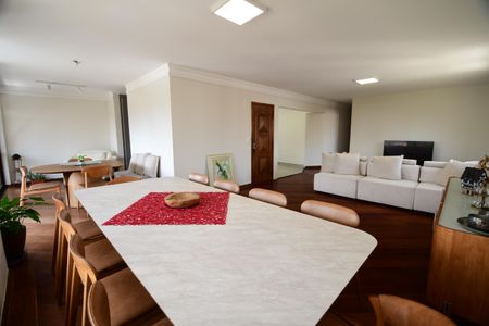 Sala de apartamento à venda com 3 quartos, 240m² em Centro, Campinas