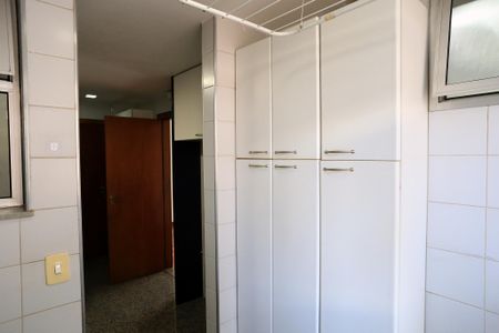 Apartamento para alugar com 100m², 3 quartos e 2 vagasÁrea de Serviço