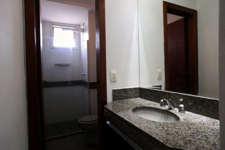 Apartamento para alugar com 100m², 3 quartos e 2 vagasBanheiro