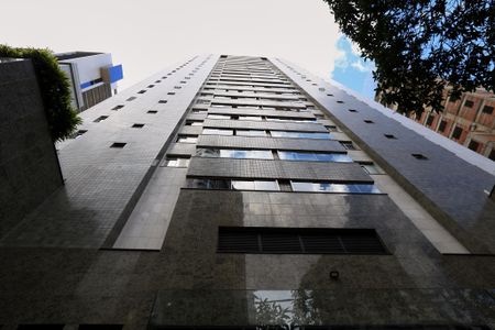 Apartamento para alugar com 100m², 3 quartos e 2 vagasFachada