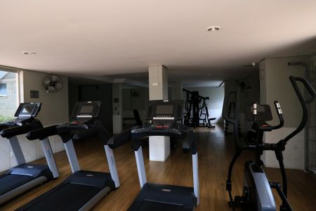 Apartamento para alugar com 100m², 3 quartos e 2 vagasÁrea comum - Academia