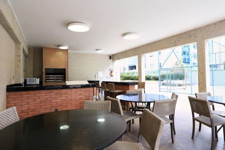 Apartamento para alugar com 100m², 3 quartos e 2 vagasÁrea comum - Churrasqueira