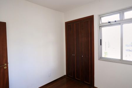 Apartamento para alugar com 100m², 3 quartos e 2 vagasQuarto