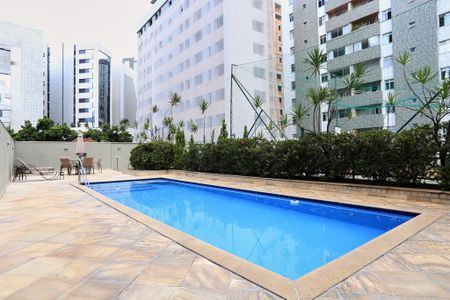 Apartamento para alugar com 100m², 3 quartos e 2 vagasÁrea comum - Piscina