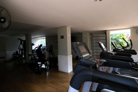 Apartamento para alugar com 100m², 3 quartos e 2 vagasÁrea comum - Academia