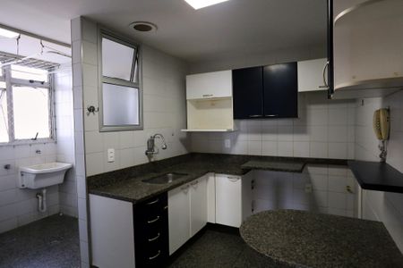 Apartamento para alugar com 100m², 3 quartos e 2 vagasCozinha