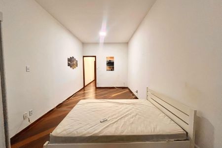 Quarto  de apartamento à venda com 1 quarto, 30m² em Copacabana, Rio de Janeiro