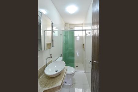 Apartamento para alugar com 70m², 3 quartos e 2 vagasBanheiro Social