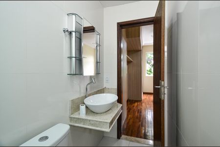 Apartamento para alugar com 70m², 3 quartos e 2 vagasBanheiro Suíte