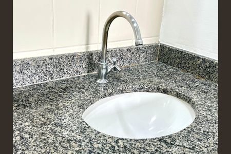 Apartamento para alugar com 61m², 3 quartos e 1 vaga Apartamento para alugar com 61m², 3 quartos e 1 vagaBanheiro da Suíte