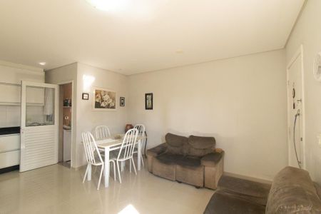 Casa para alugar com 94m², 3 quartos e 2 vagas Casa para alugar com 94m², 3 quartos e 2 vagasSala