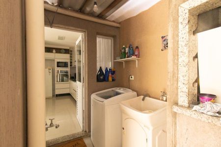 Casa para alugar com 94m², 3 quartos e 2 vagas Casa para alugar com 94m², 3 quartos e 2 vagasÁrea de Serviço