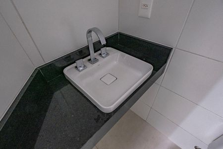 Casa de condomínio à venda com 140m², 2 quartos e 2 vagas Casa de condomínio à venda com 140m², 2 quartos e 2 vagasBanheiro