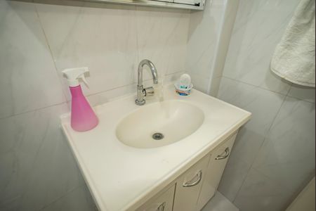 Apartamento à venda com 70m², 2 quartos e sem vagaBanheiro