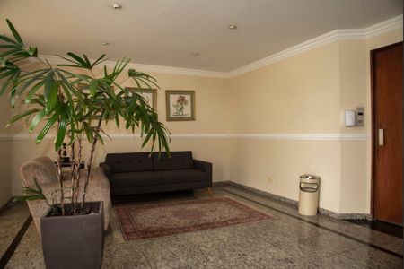 Apartamento à venda com 70m², 2 quartos e sem vagaHall social