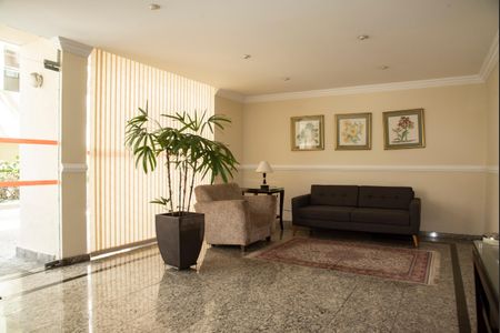 Apartamento à venda com 70m², 2 quartos e sem vagaHall social