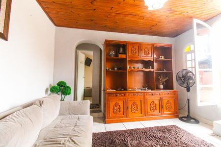 Casa para alugar com 140m², 3 quartos e 3 vagasSala