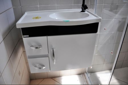 Apartamento para alugar com 58m², 2 quartos e 1 vaga Apartamento para alugar com 58m², 2 quartos e 1 vagaDetalhe - Banheiro Social