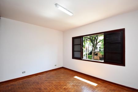 Casa para alugar com 258m², 3 quartos e 8 vagas Casa para alugar com 258m², 3 quartos e 8 vagasQuarto 1