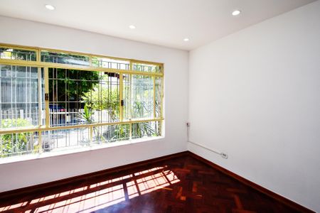 Sala de casa para alugar com 3 quartos, 258m² em Sumaré, São Paulo