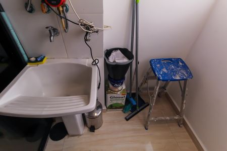 Apartamento para alugar com 72m², 2 quartos e 1 vagaÁrea de Serviço