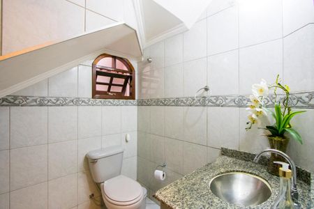 Casa à venda com 220m², 3 quartos e 5 vagasLavabo