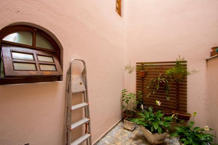 Casa à venda com 220m², 3 quartos e 5 vagasJardim de inverno