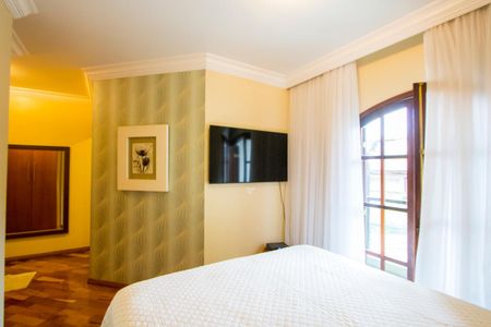 Casa à venda com 220m², 3 quartos e 5 vagasQuarto 1 - Suíte