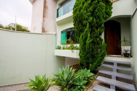 Casa à venda com 220m², 3 quartos e 5 vagasÁrea externa