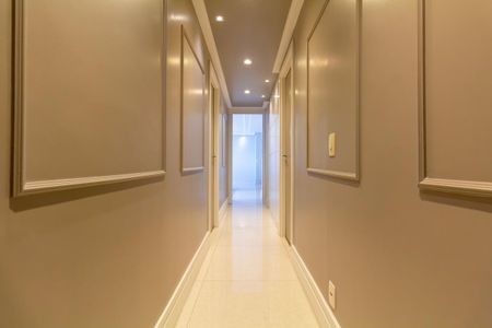 Apartamento à venda com 160m², 3 quartos e 2 vagasCorredor