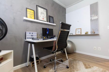 Apartamento à venda com 160m², 3 quartos e 2 vagasEscritório