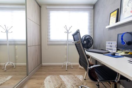 Apartamento à venda com 160m², 3 quartos e 2 vagasEscritório
