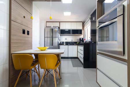 Apartamento à venda com 160m², 3 quartos e 2 vagasCozinha