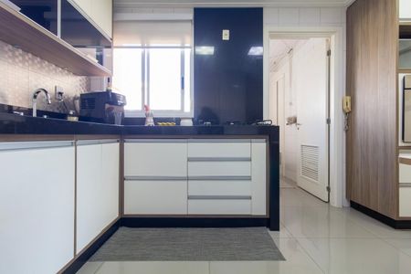 Apartamento à venda com 160m², 3 quartos e 2 vagasCozinha