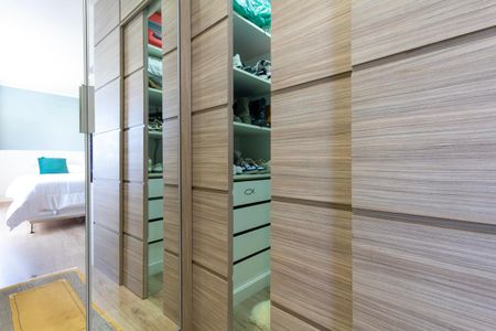 Apartamento à venda com 160m², 3 quartos e 2 vagasCloset
