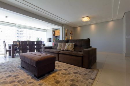 Apartamento à venda com 160m², 3 quartos e 2 vagasSala