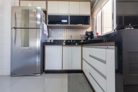 Apartamento à venda com 160m², 3 quartos e 2 vagasCozinha
