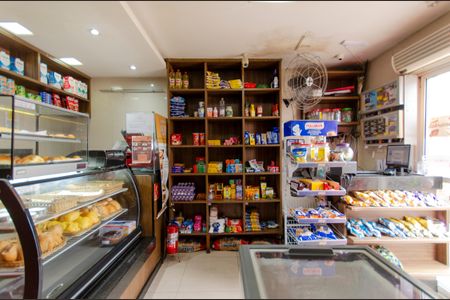 Casa de condomínio para alugar com 120m², 3 quartos e 2 vagasÁrea Comum - Mini Mercado 