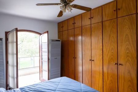 Casa de condomínio para alugar com 415m², 4 quartos e 4 vagasSuíte 2