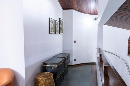 Casa de condomínio para alugar com 415m², 4 quartos e 4 vagasCorredor