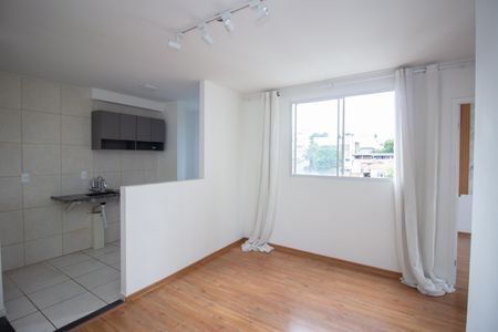 Sala de apartamento para alugar com 2 quartos, 48m² em Maria da Conceicao, Contagem