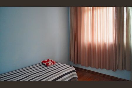 Casa à venda com 128m², 4 quartos e 2 vagas Casa à venda com 128m², 4 quartos e 2 vagasQuarto 2 casa frente